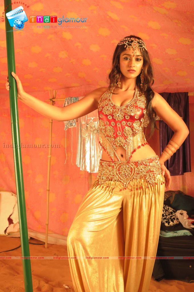Ileana in Rechipo Actress hd photo