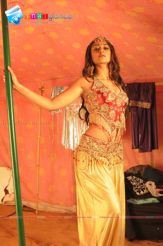 Ileana in Rechipo Actress hd photo