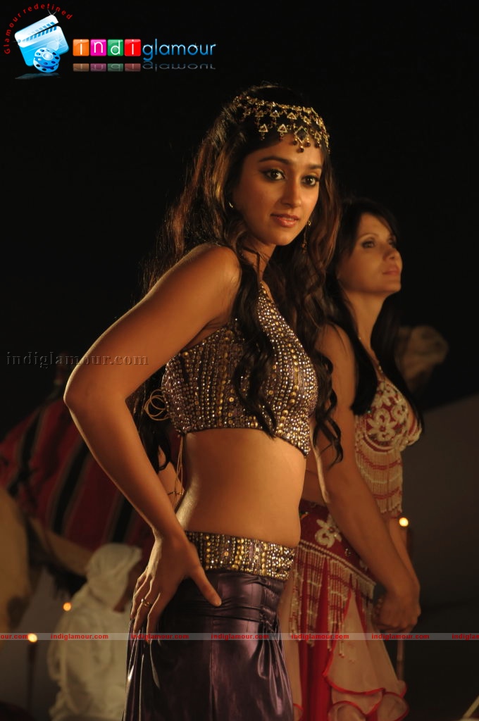 Ileana in Rechipo Actress hd photo
