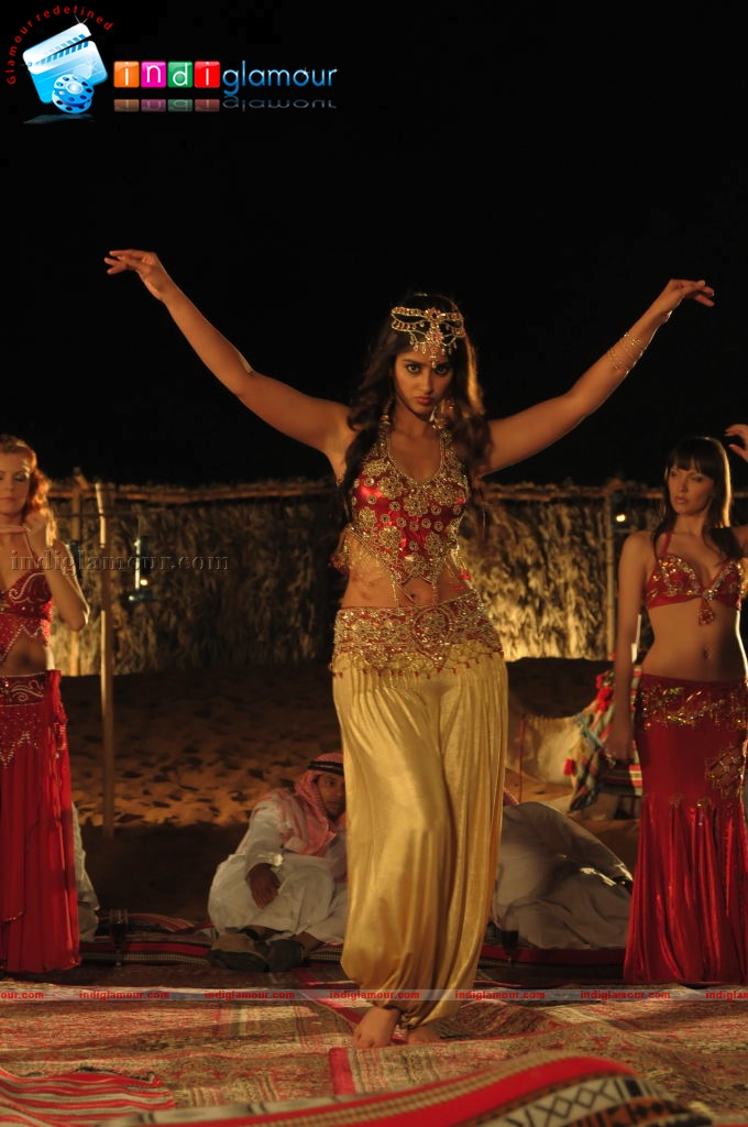 Ileana in Rechipo Actress hd photo