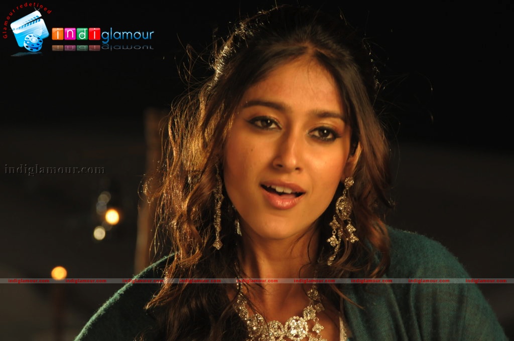 Ileana in Rechipo Actress hd photo