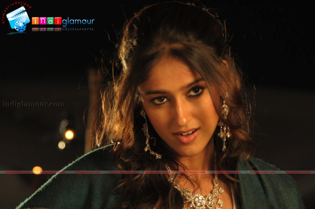Ileana in Rechipo Actress hd photo