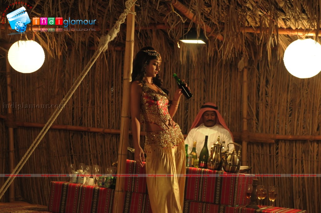 Ileana in Rechipo Actress hd photo