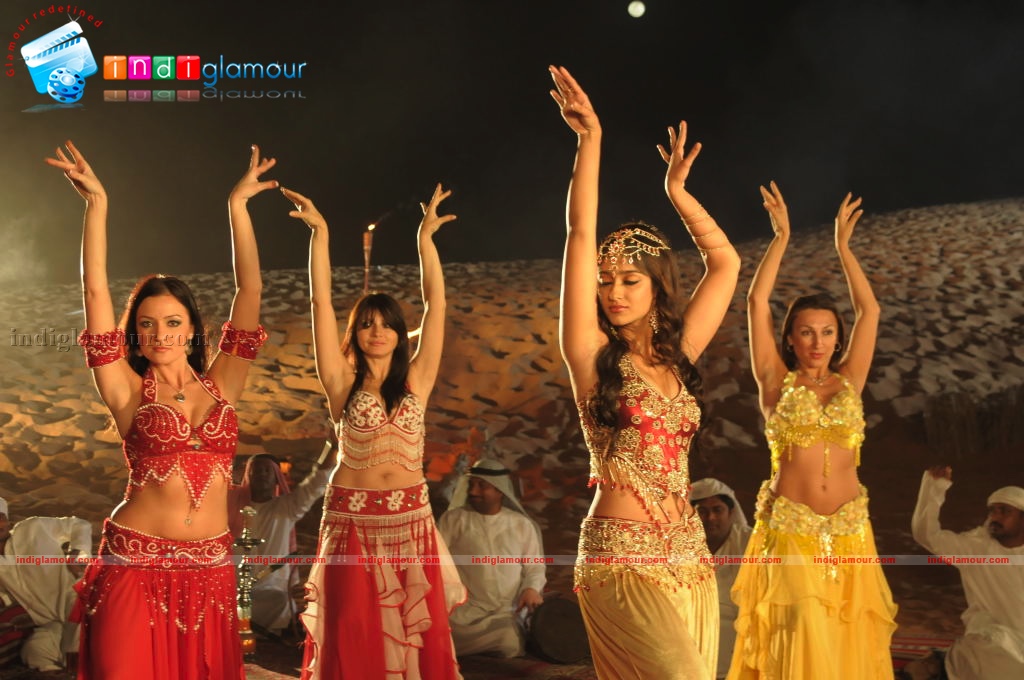 Ileana in Rechipo Actress hd photo
