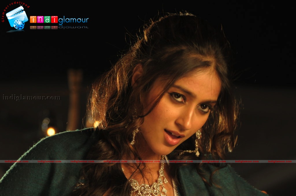 Ileana in Rechipo Actress hd photo