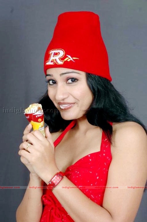 Madhavi Latha Actress hd photo