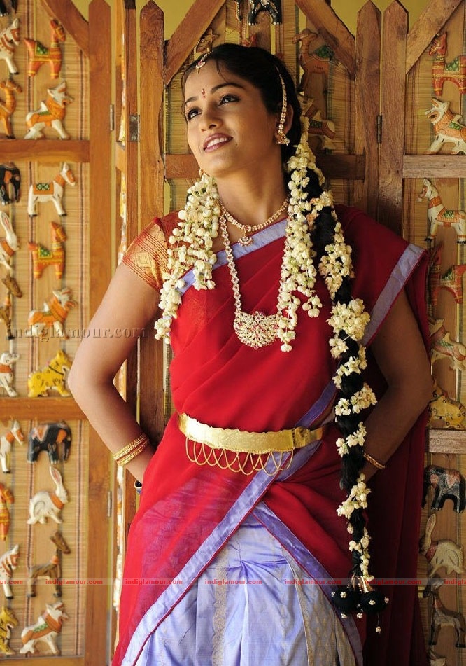 Madhavi Latha Actress hd photo