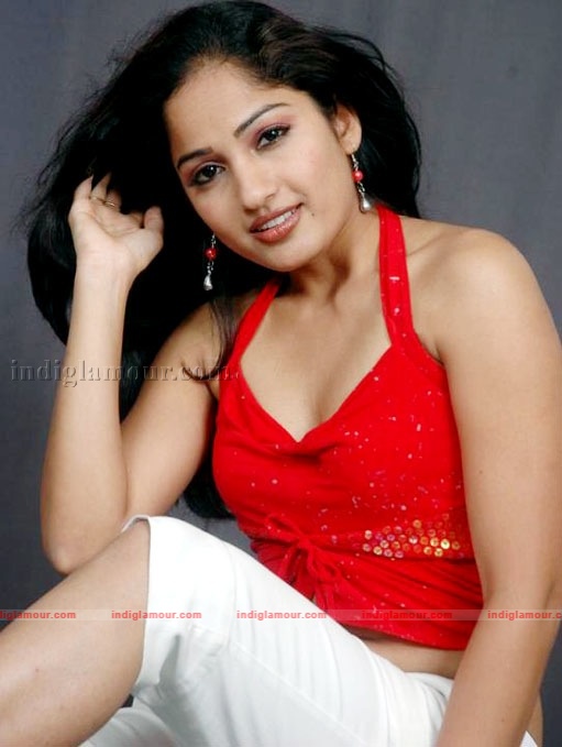 Madhavi Latha Actress hd photo