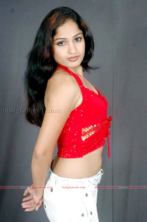 Madhavi Latha Actress hd photo