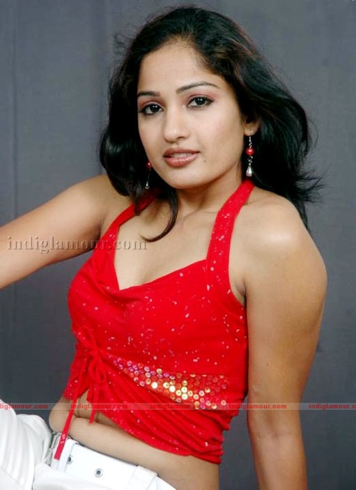 Madhavi Latha Actress hd photo