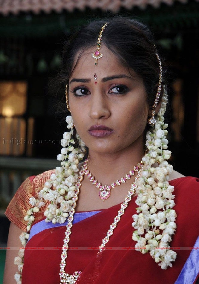 Madhavi Latha Actress hd photo