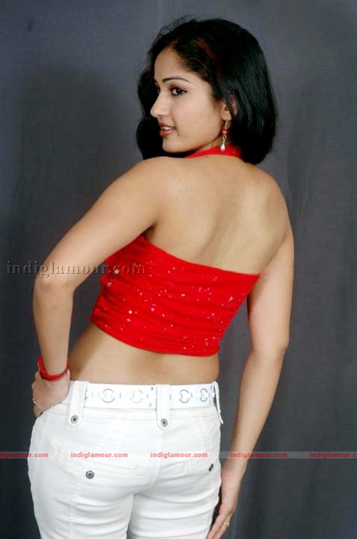 Madhavi Latha Actress hd photo