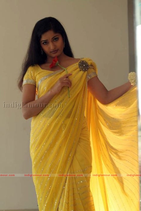 Madhavi Latha Actress hd photo