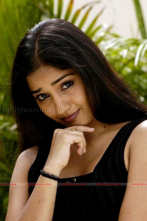 Madhavi Latha Actress hd photo
