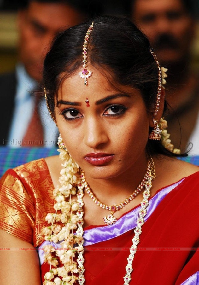Madhavi Latha Actress hd photo