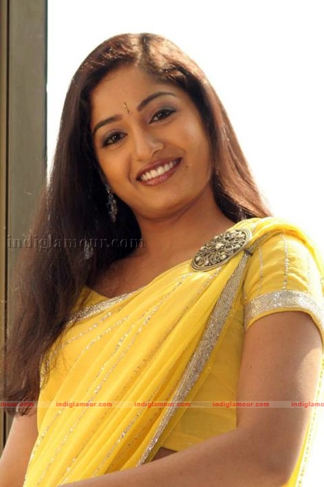 Madhavi Latha Actress hd photo
