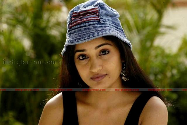 Madhavi Latha Actress hd photo