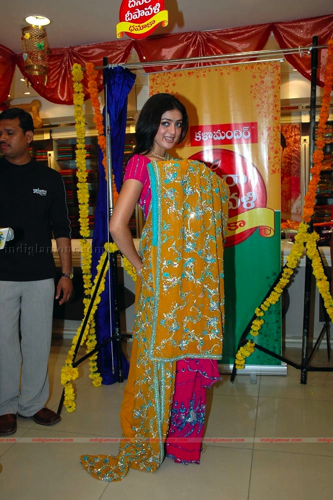 Parvathi Melton Photos Actress hd photo