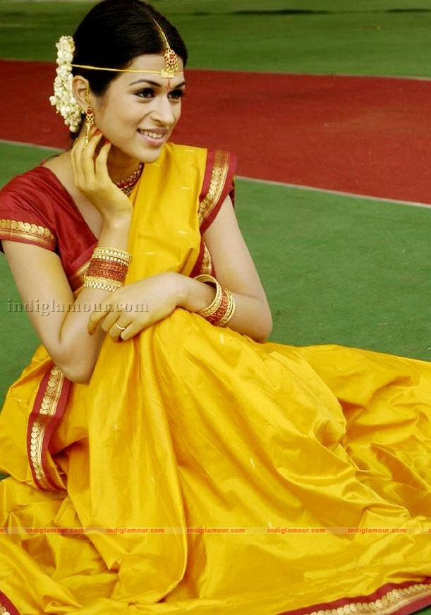 Shraddha Das Actress hd photo