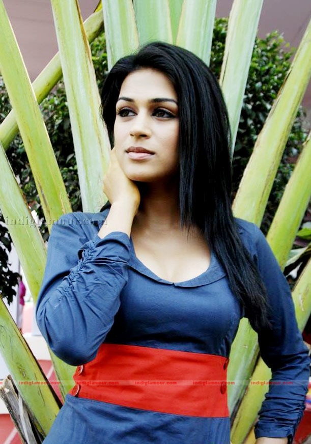Shraddha Das Actress hd photo