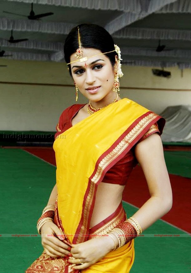 Shraddha Das Actress hd photo