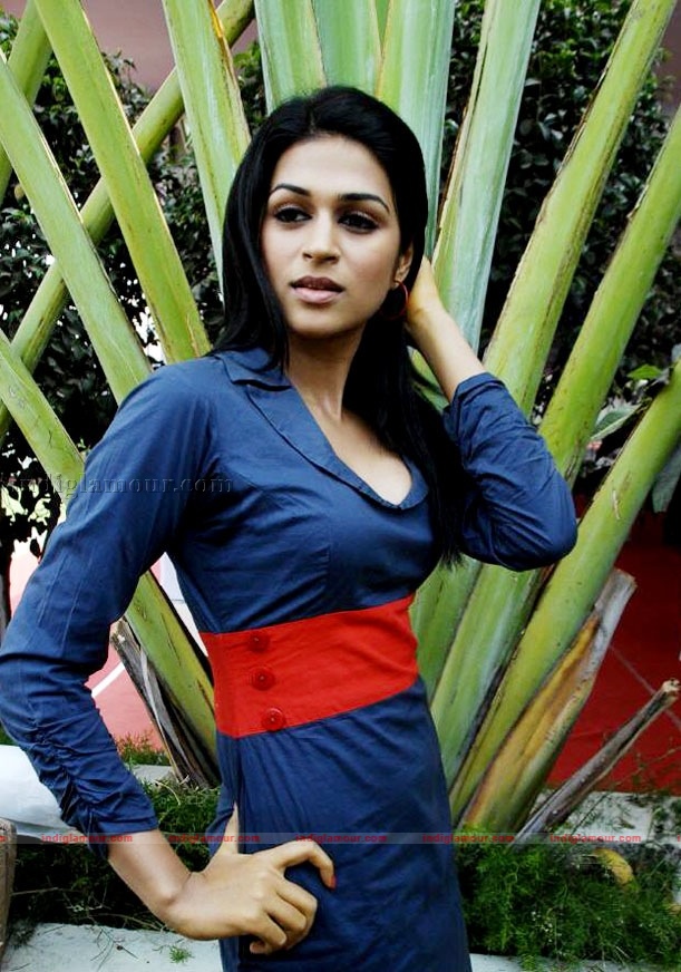 Shraddha Das Actress hd photo