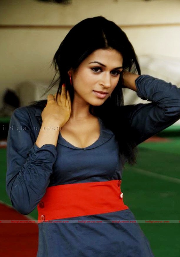 Shraddha Das Actress hd photo