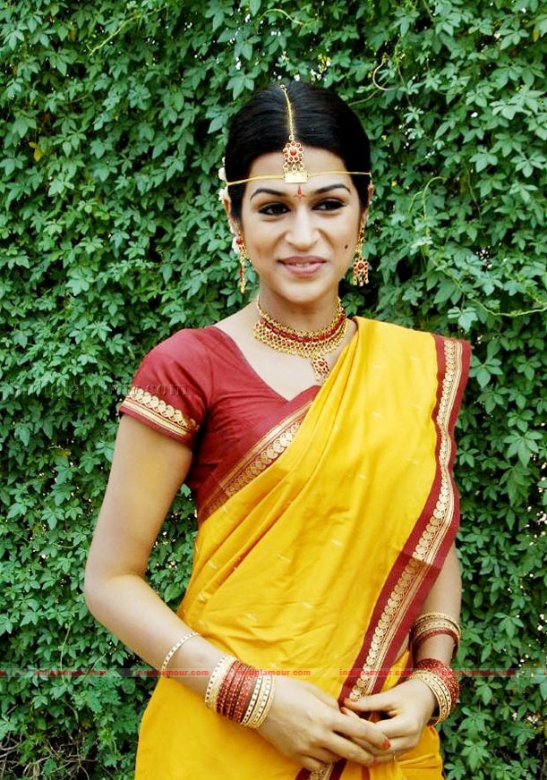 Shraddha Das Actress hd photo