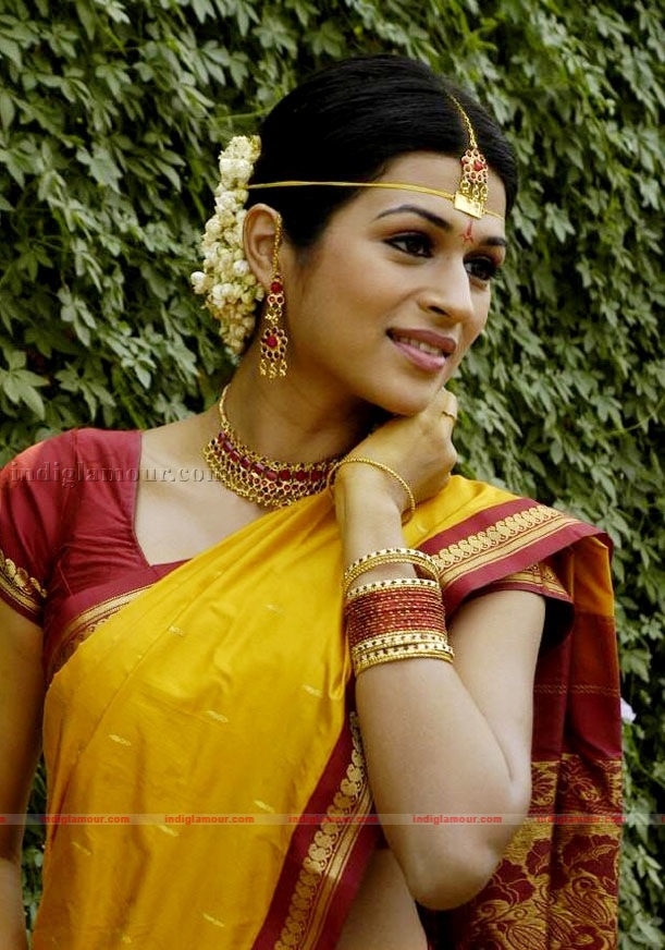 Shraddha Das Actress hd photo