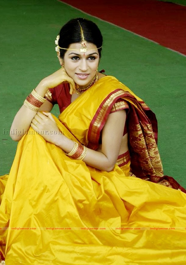 Shraddha Das Actress hd photo