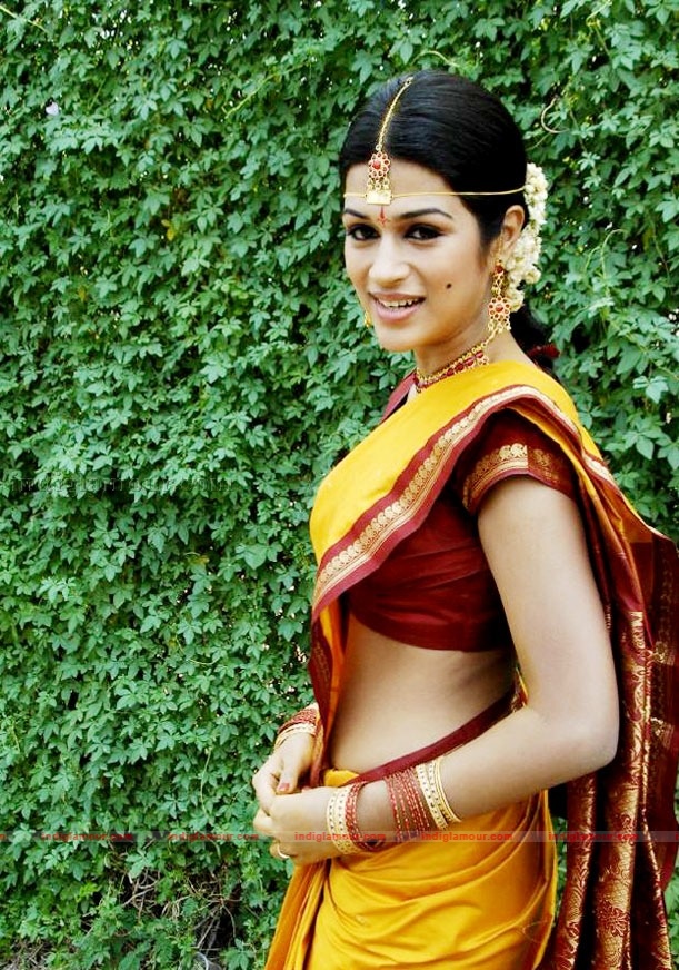 Shraddha Das Actress hd photo