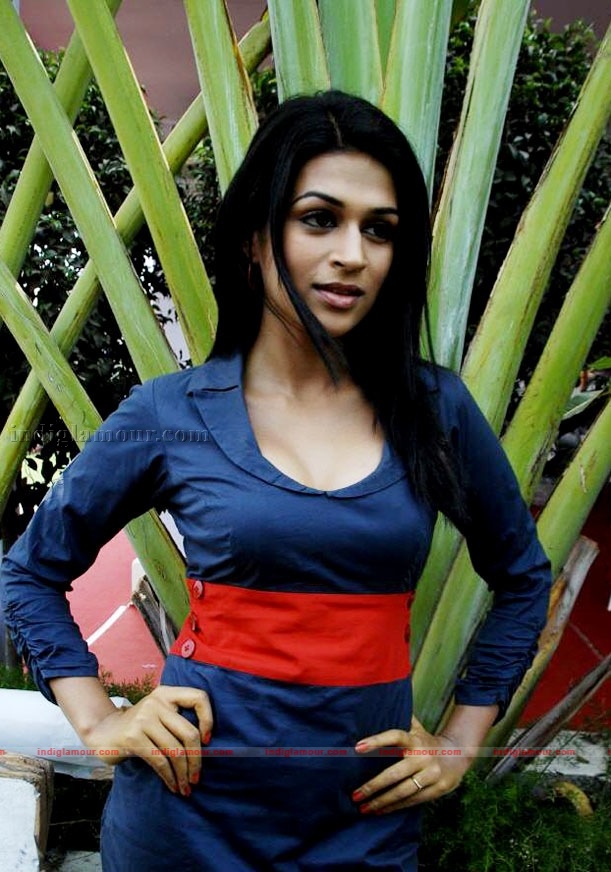 Shraddha Das Actress hd photo