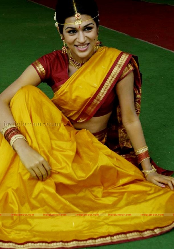 Shraddha Das Actress hd photo