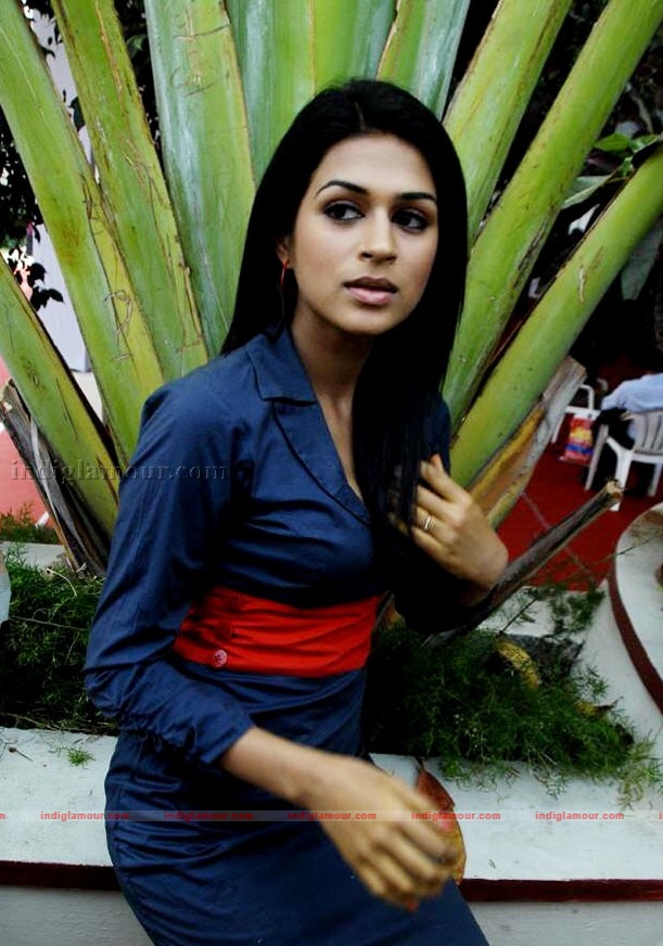 Shraddha Das Actress hd photo