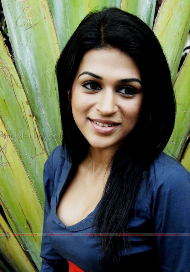 Shraddha Das Actress hd photo