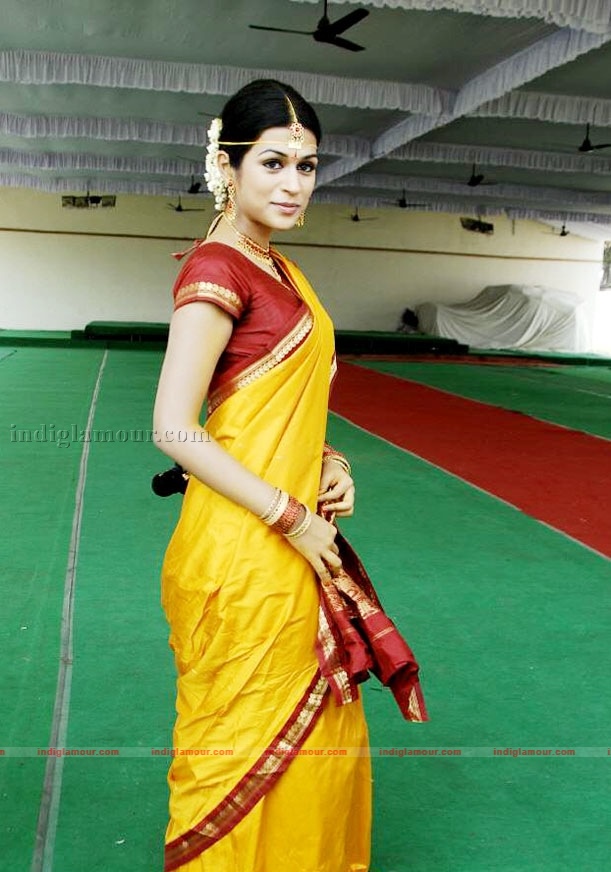Shraddha Das Actress hd photo