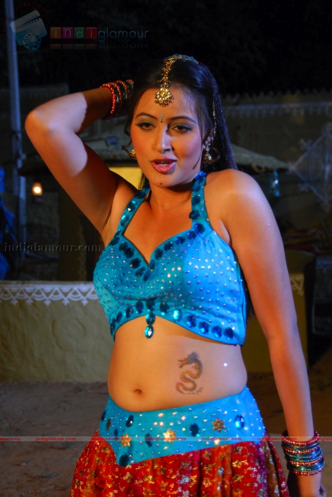 Navneet Kaur Actress hd photo