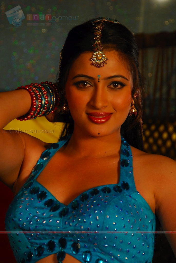 Navneet Kaur Actress hd photo