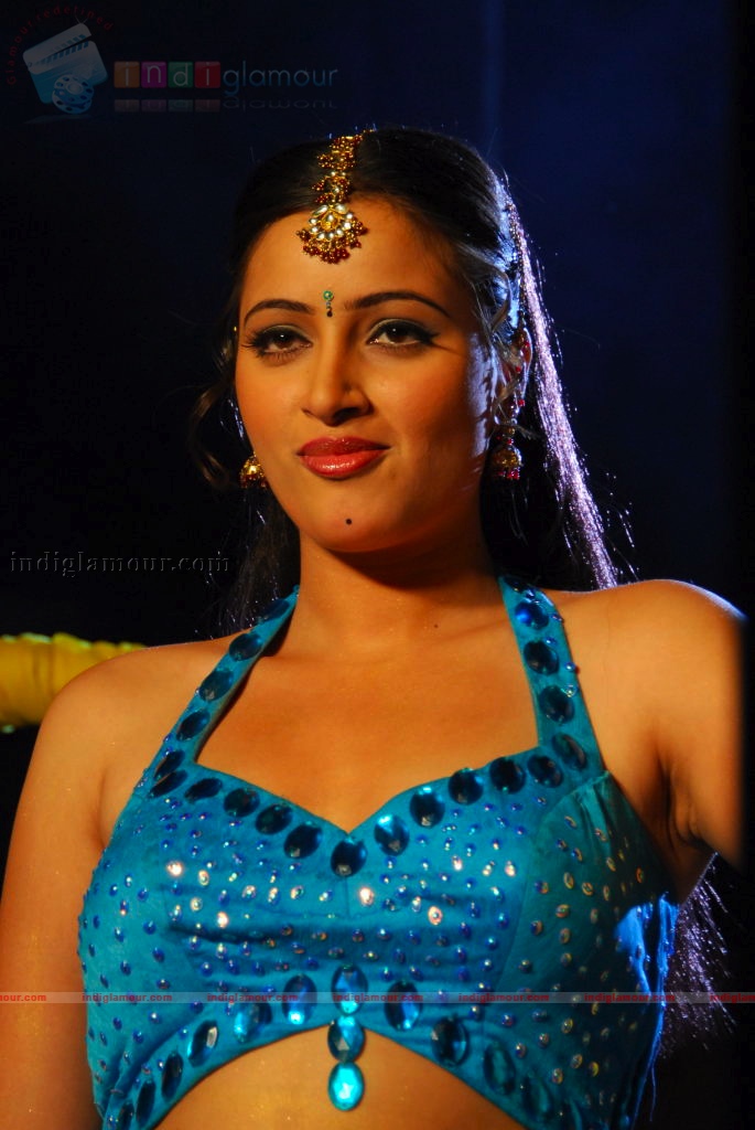 Navneet Kaur Actress hd photo