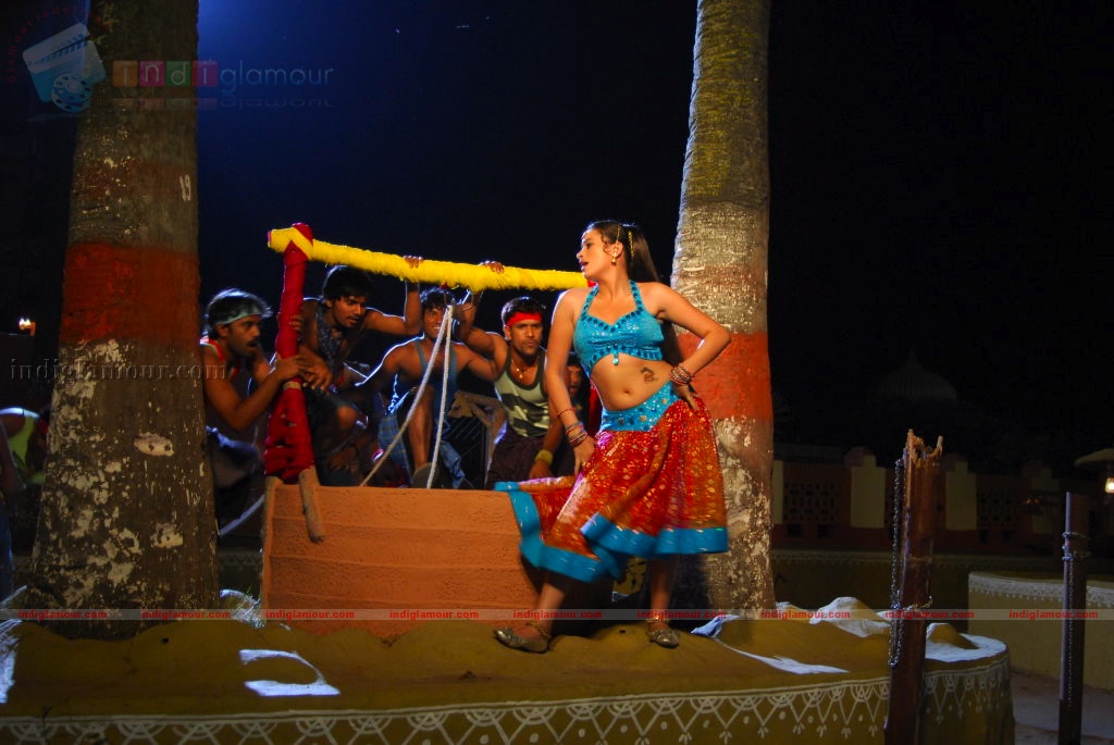 Navneet Kaur Actress hd photo