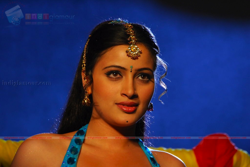 Navneet Kaur Actress hd photo