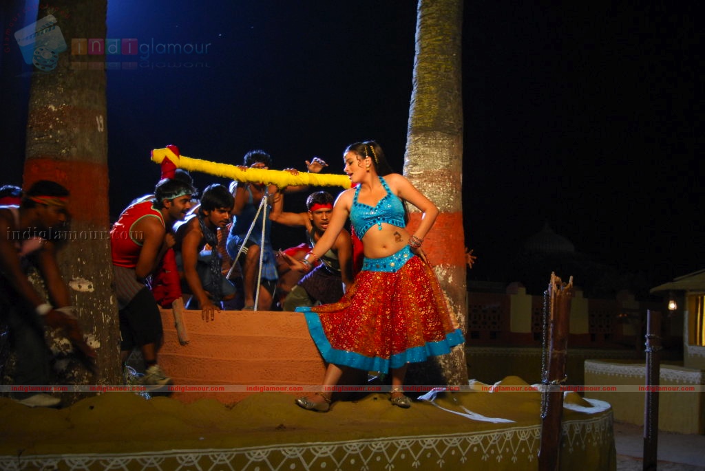 Navneet Kaur Actress hd photo