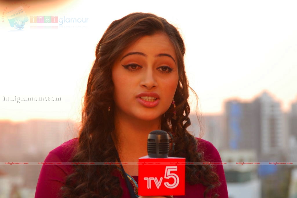 Navneet Kaur Actress hd photo