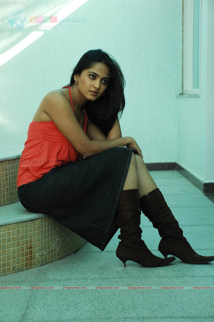 Anushka Actress hd photo