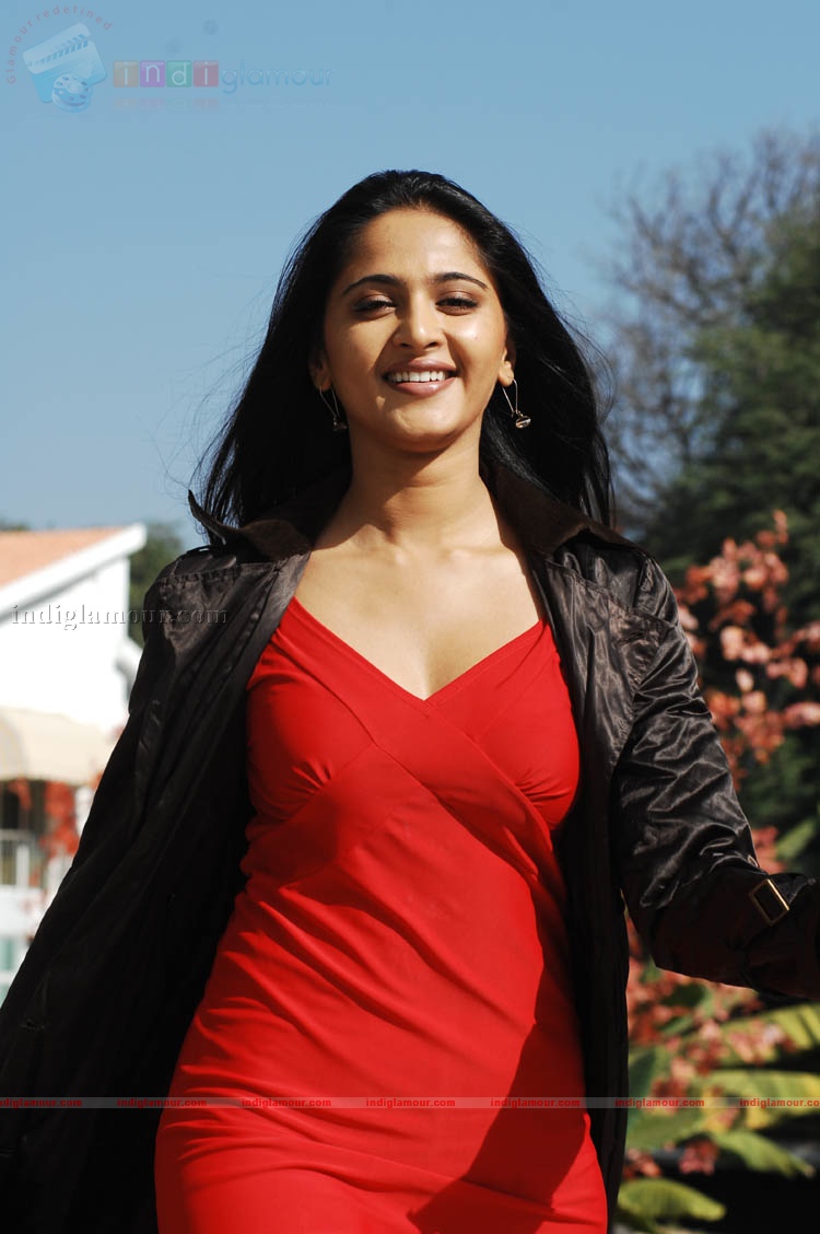 Anushka Actress hd photo