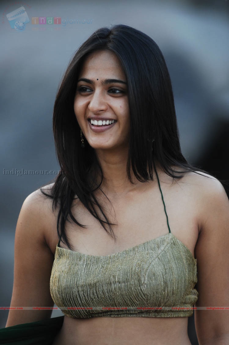 Anushka Actress hd photo
