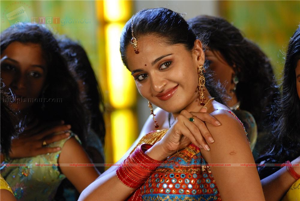Anushka Actress hd photo