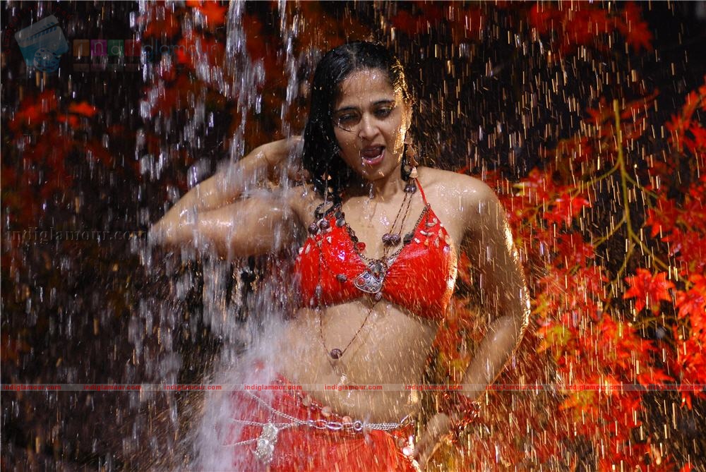 Anushka Actress hd photo