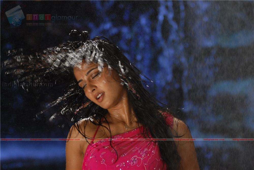 Anushka Actress hd photo