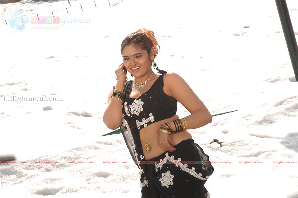 Sajitha Betti Actress hd photo